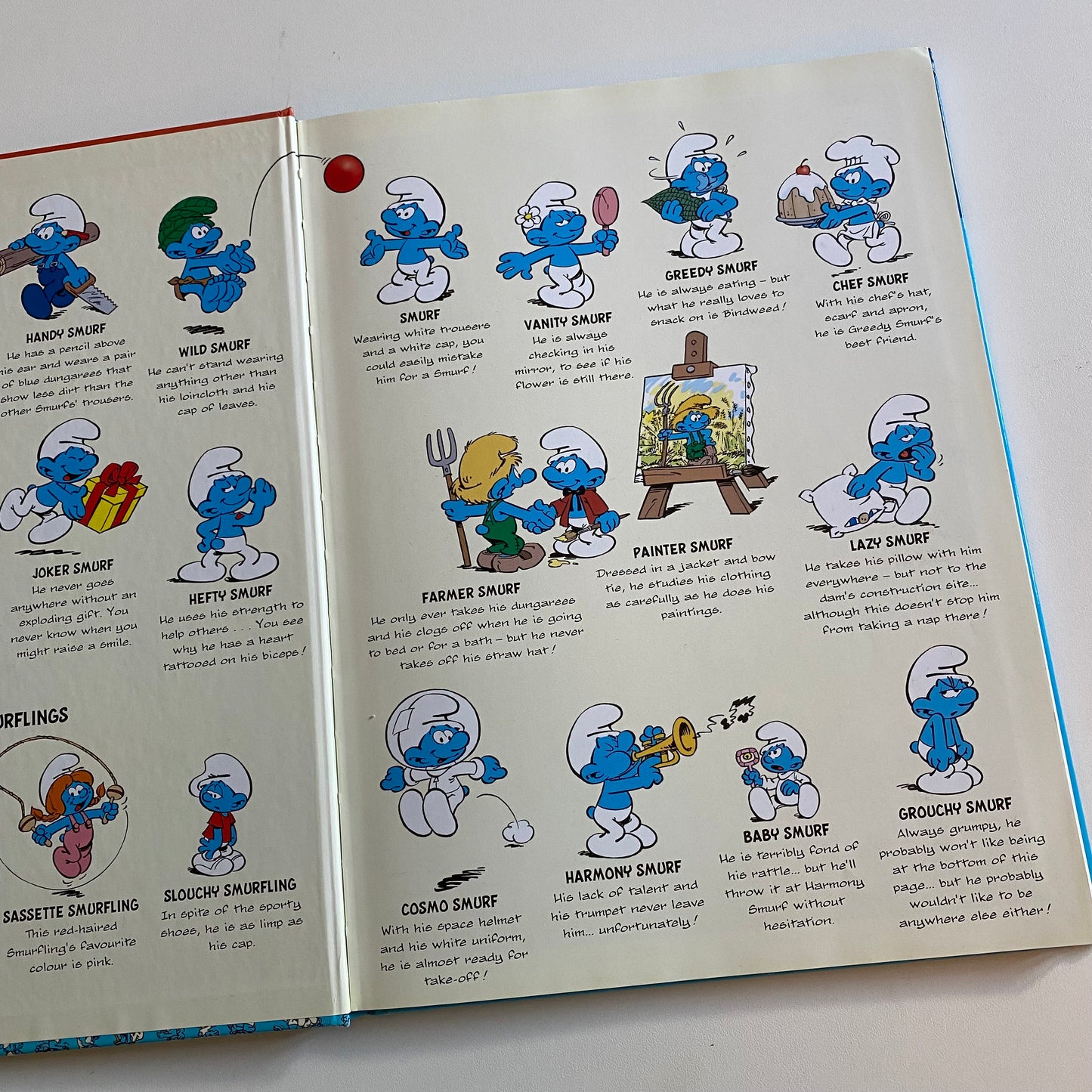 2012 Smurfs search hardback book