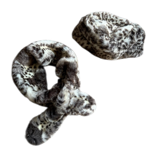 Vintage faux fur scarf & hat set.