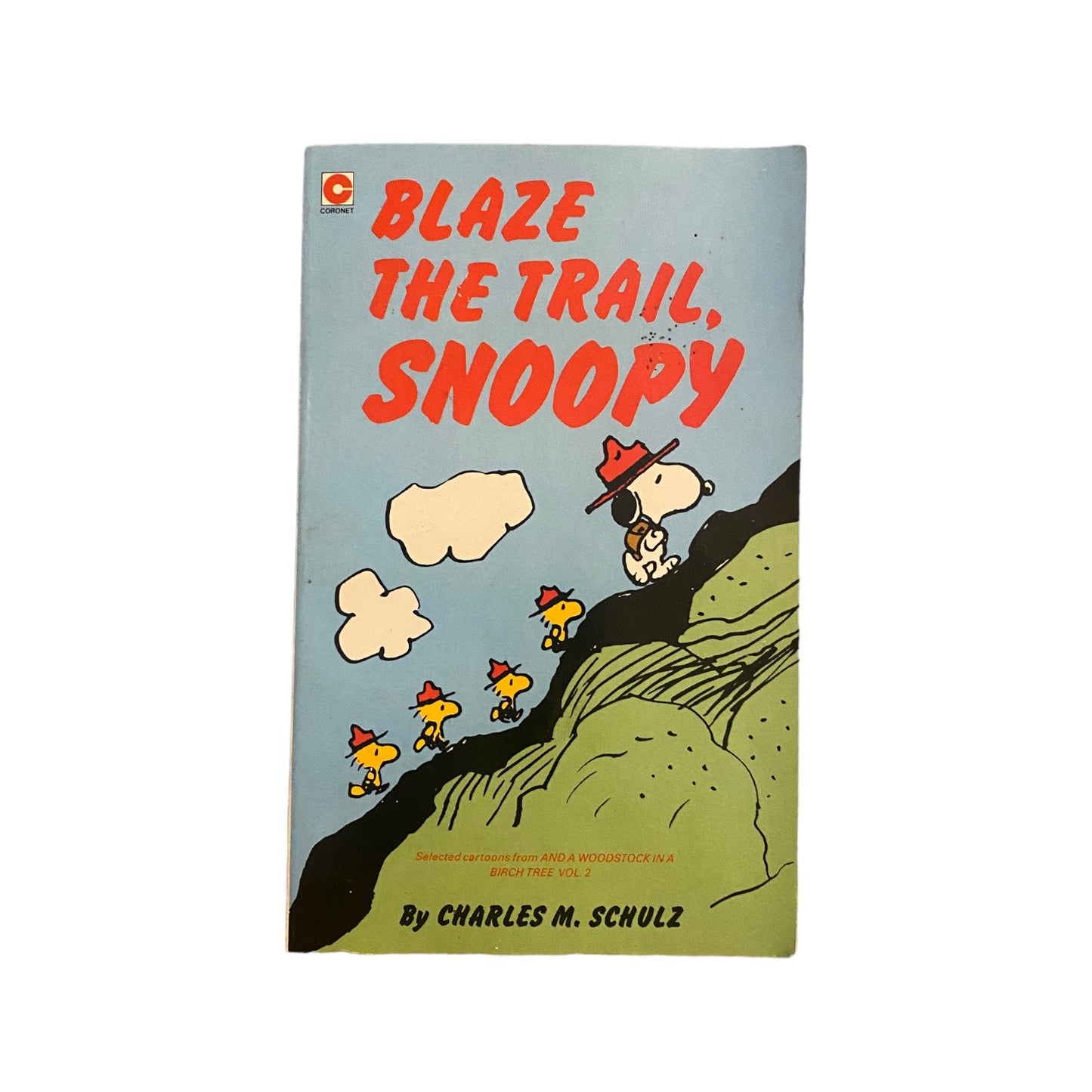 Vintage 1982 paperback snoopy comic book