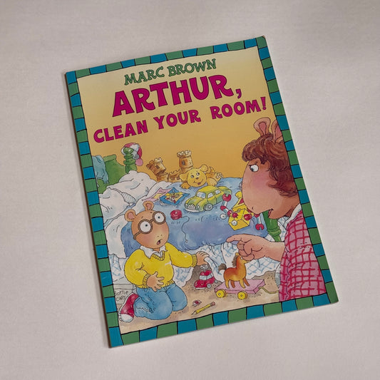 Vintage 1999 Arthur book