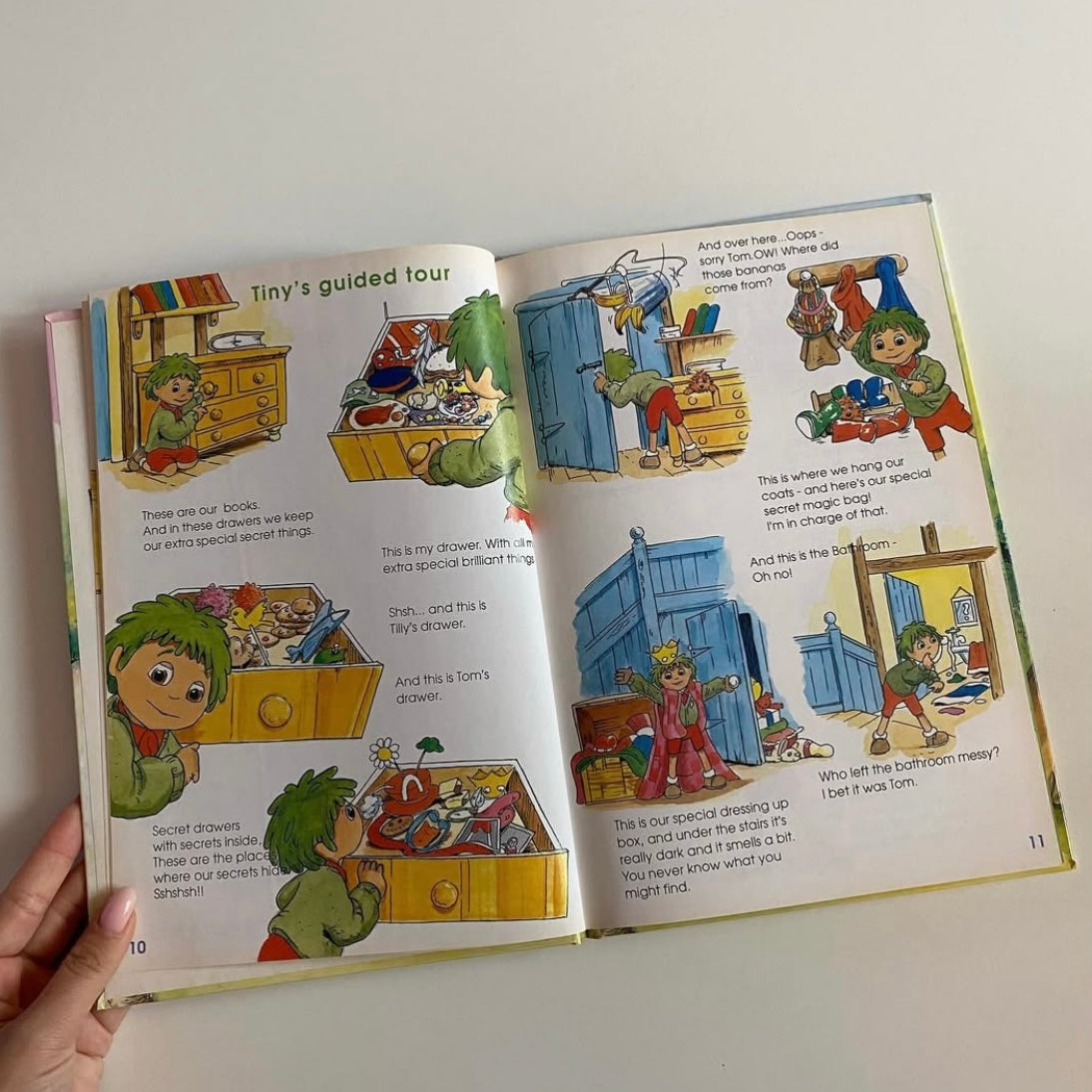 Vintage 1993 toys Tv annual