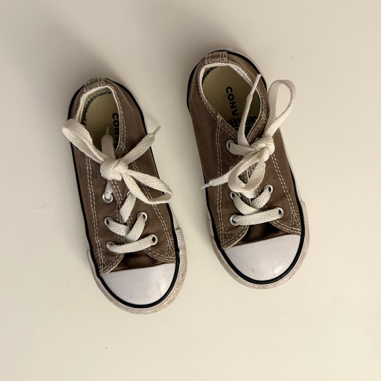 Converse trainers. Size UK9