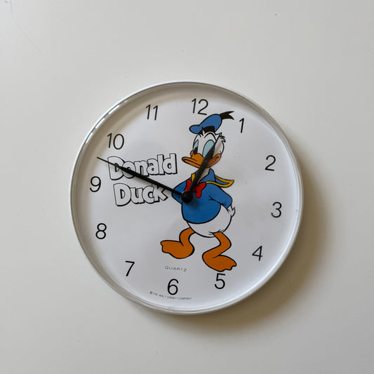 Vintage Donald Duck clock. Needs new batteries!