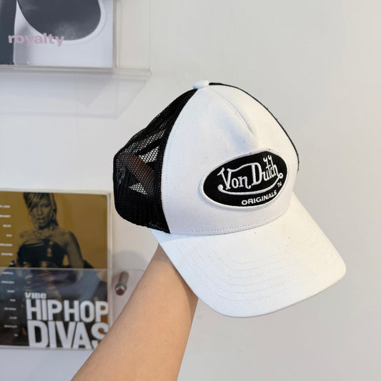 Von Dutch black and white trucker cap