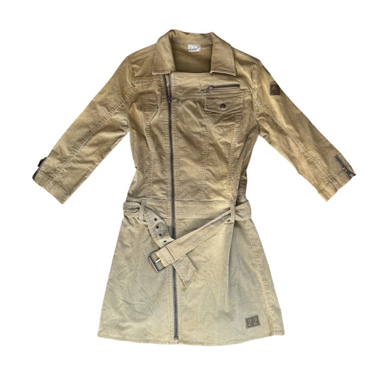 Vintage corduroy ‘select’ mid length jacket with mid length sleeves. Size 8 imo.