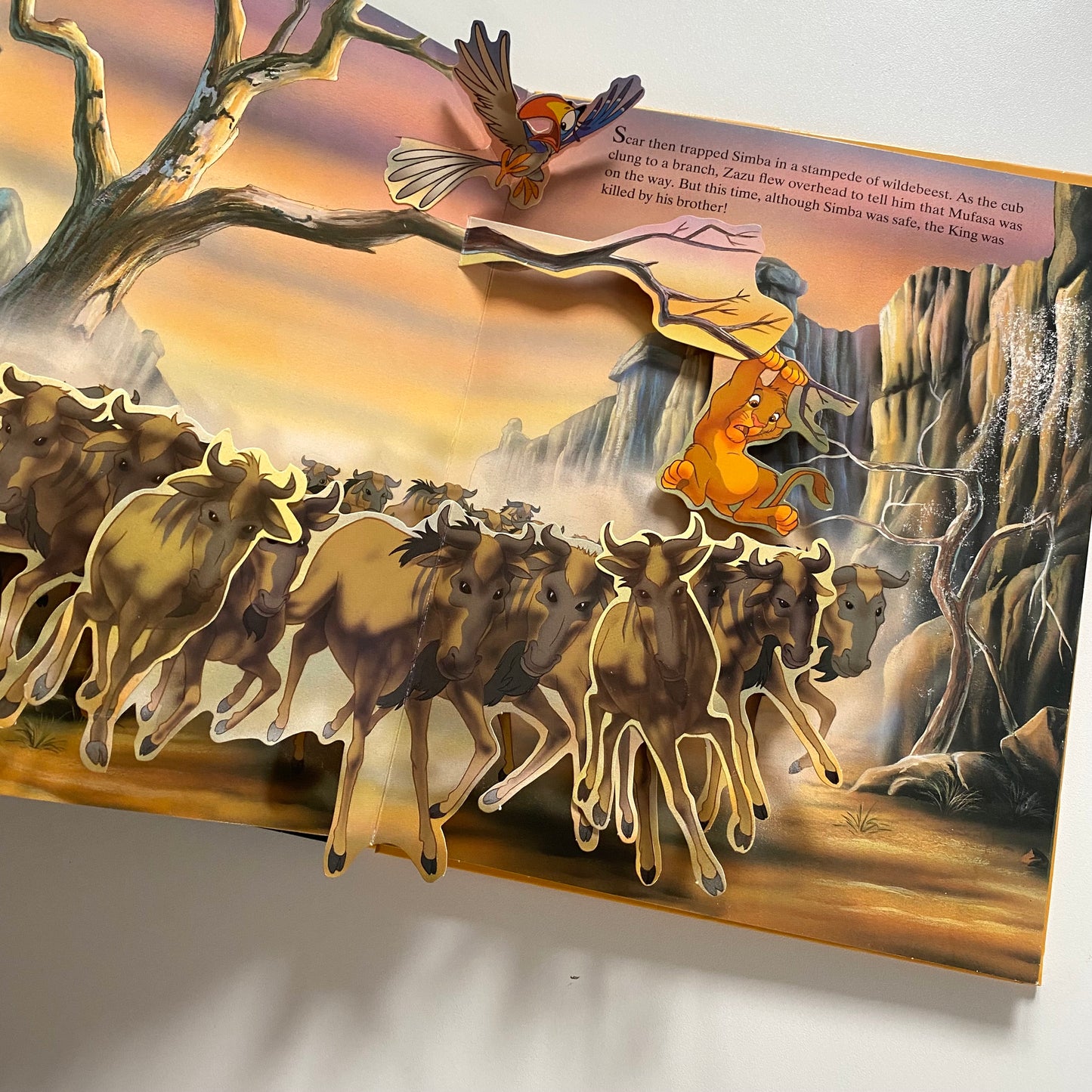 Vintage 1994 Disney pop book. As shown