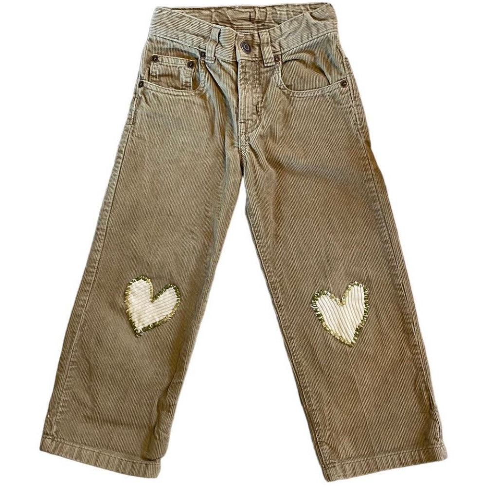 Old school gap trousers in beige corduroy with heart patches /4 years