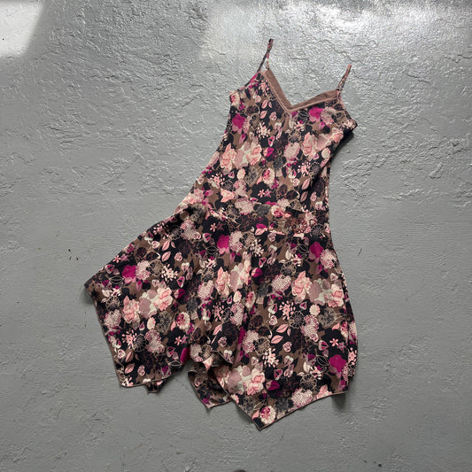 Vintage George Y2K floaty whimsical mid length floral dress. Size approx 10