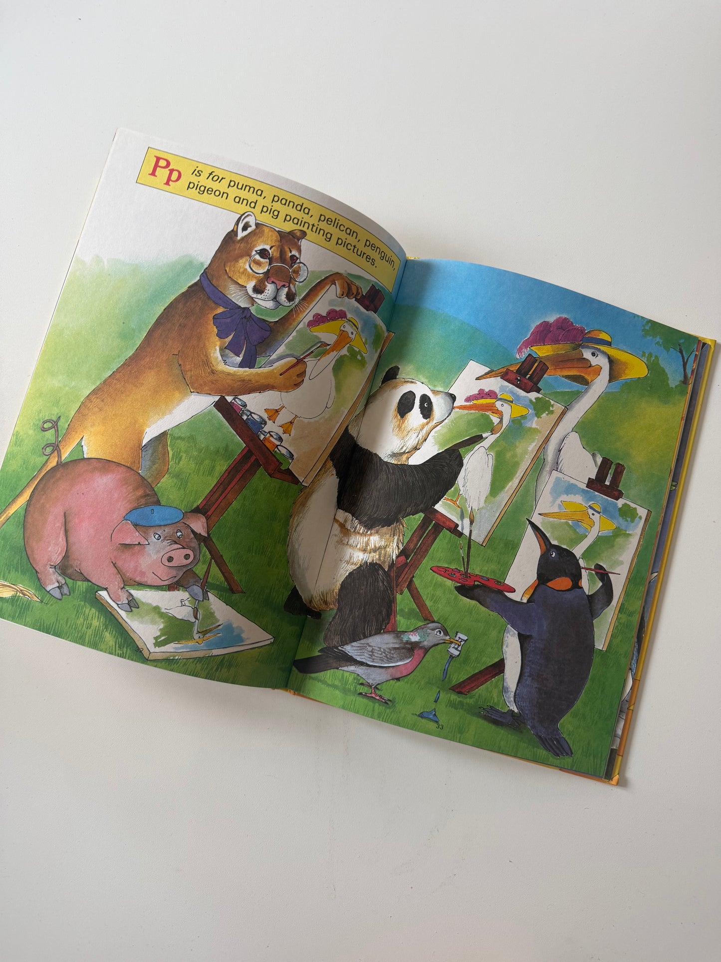 Vintage 1981 ladybird animal alphabet book.