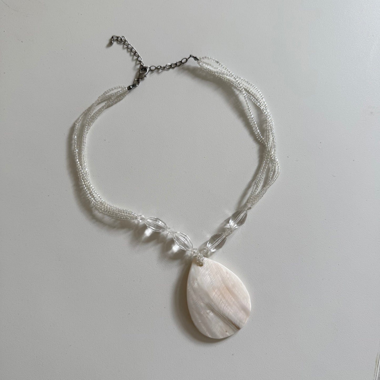 Vintage Y2K cream circular choker necklace