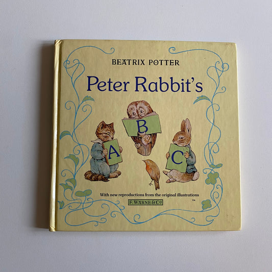 Vintage 1987 ABC Peter rabbit toddler book