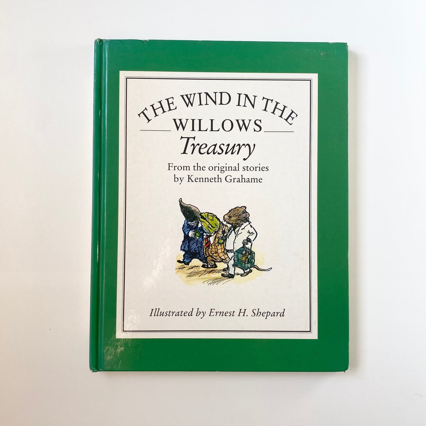 Vintage 1993 a4 wind in the willows treasury