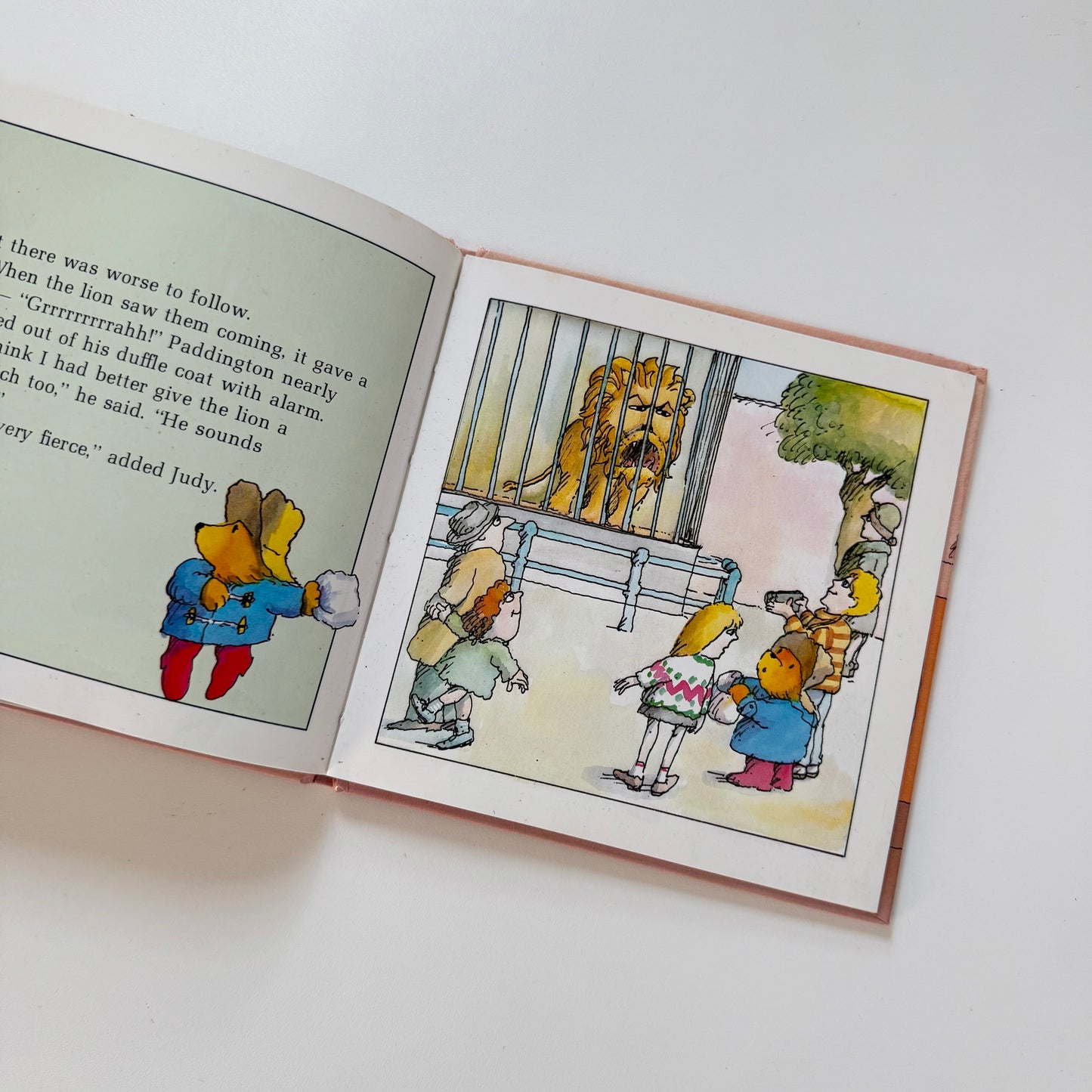 Vintage 1984 Paddington book