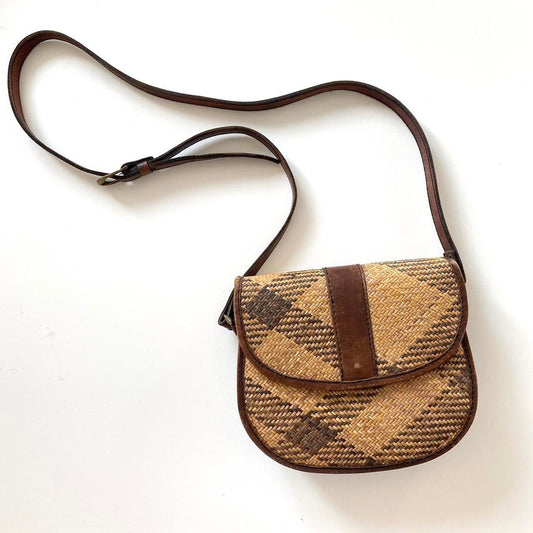 Vintage woven basket bag in brown and beige