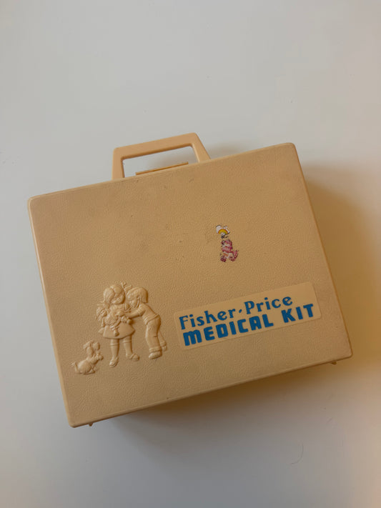Vintage 1977 fisherprice medical kit. One piece missing!