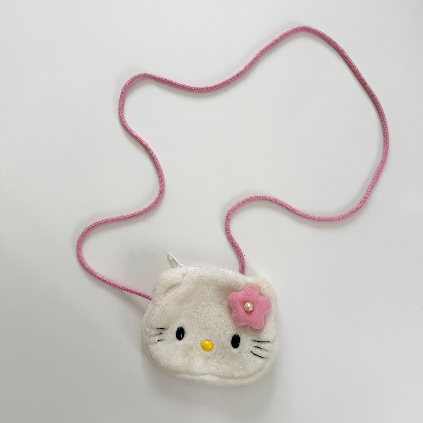 Vintage Y2K 2000 Hello Kitty fur cross body bag.