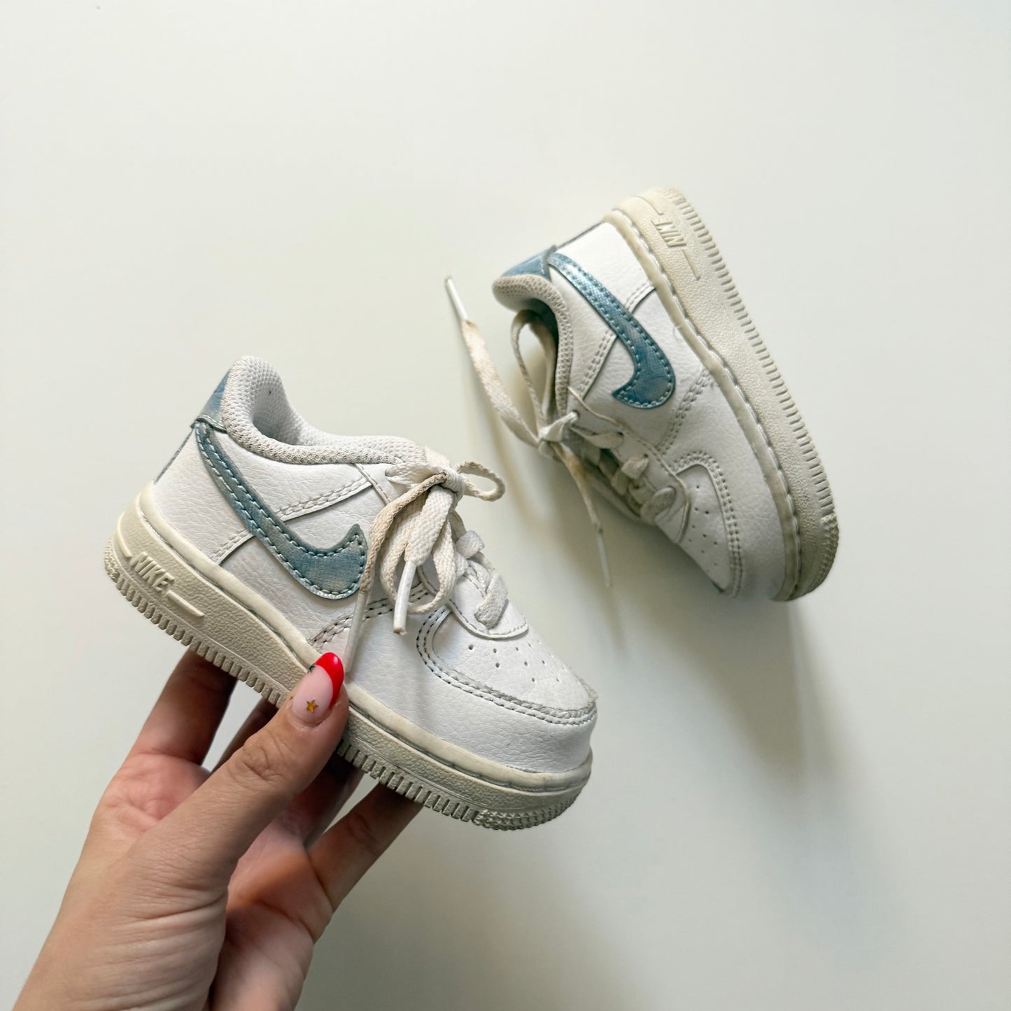 Air force 1 trainers. Size UK 4.5