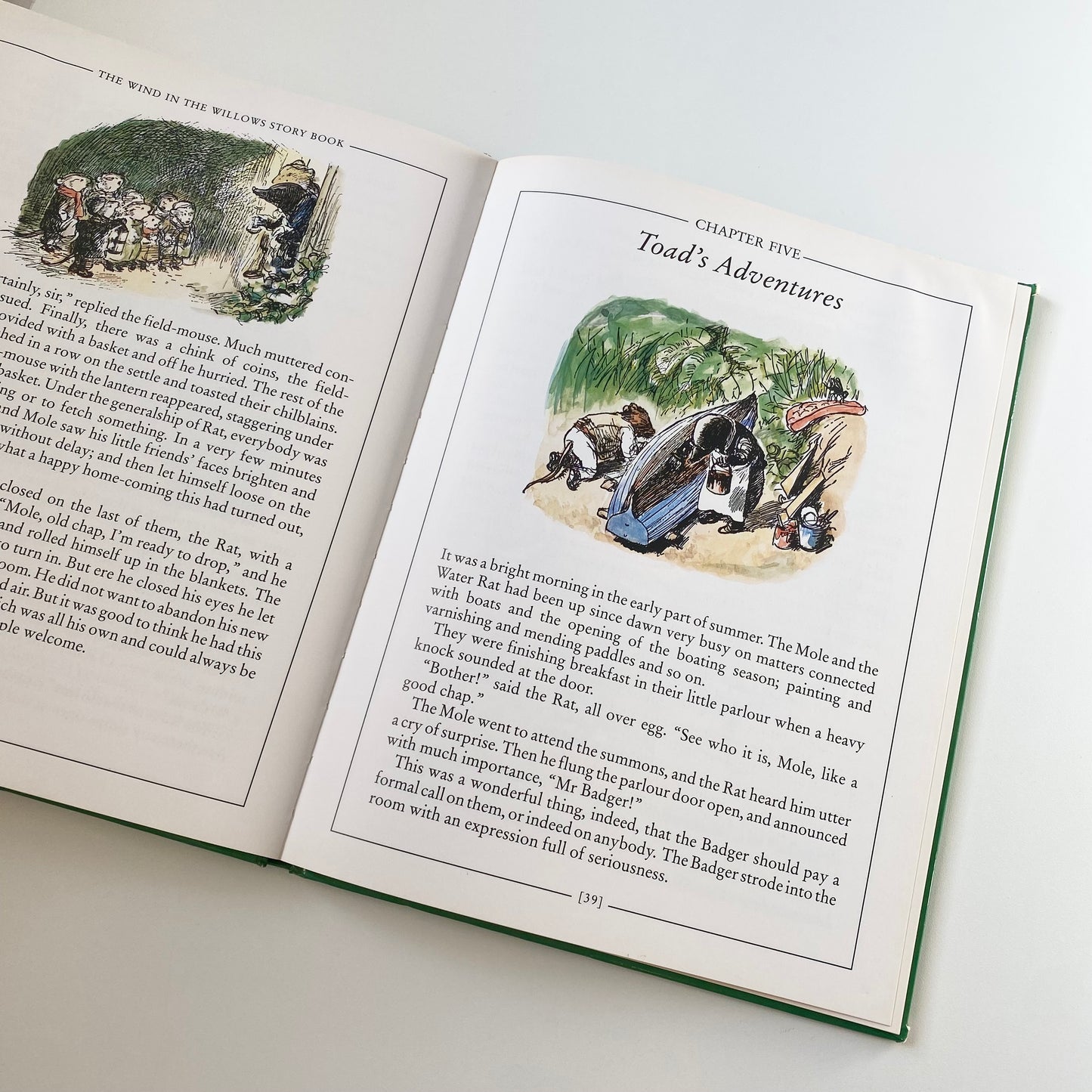 Vintage 1993 a4 wind in the willows treasury