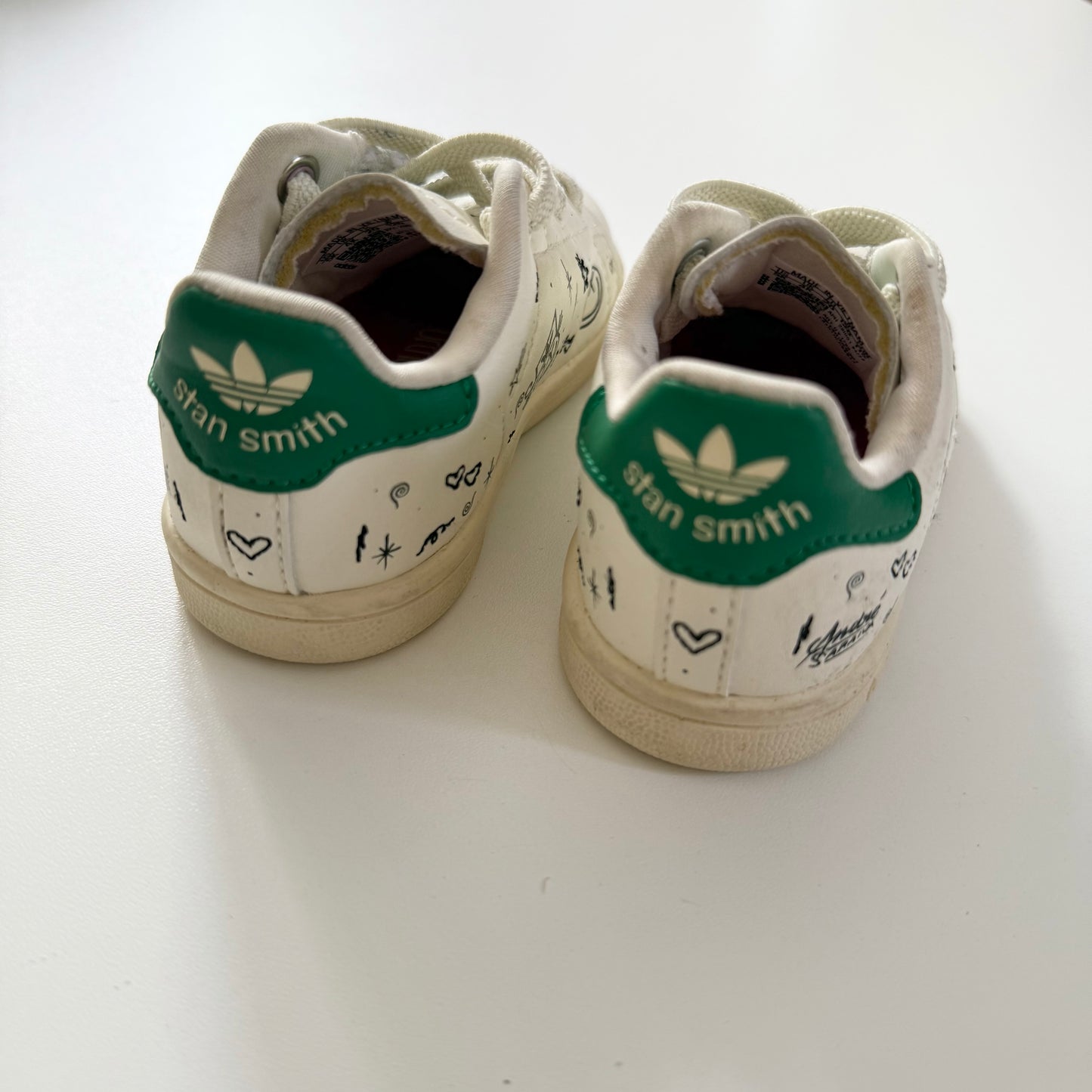 Adidas Stan smith trainers. Size UK 4K