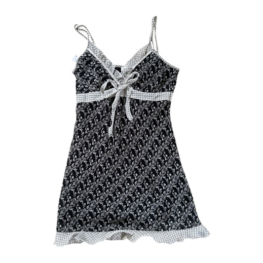 Vintage Y2K Etam black and white summer dress. Size UK10