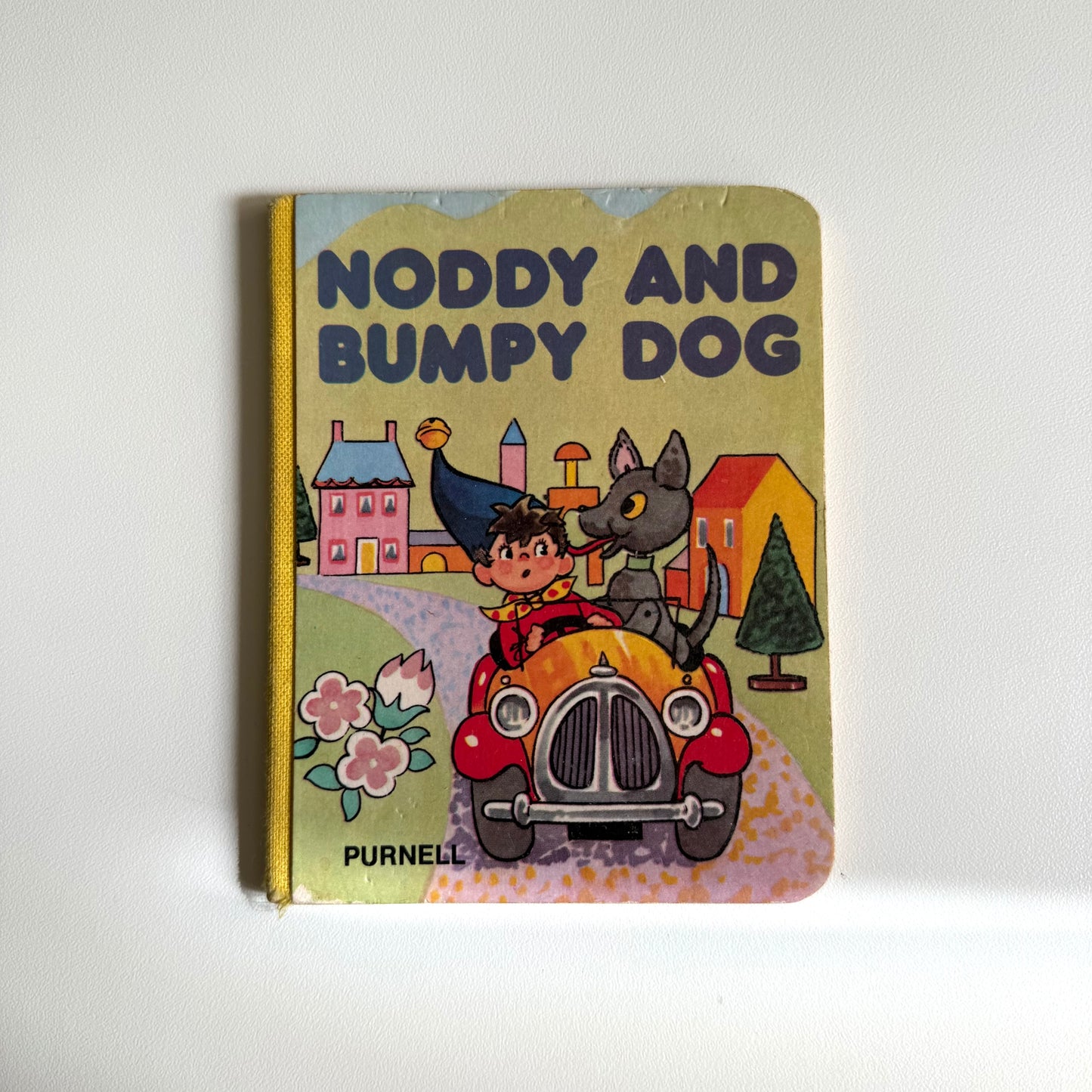 Vintage 1976 mini noddy book