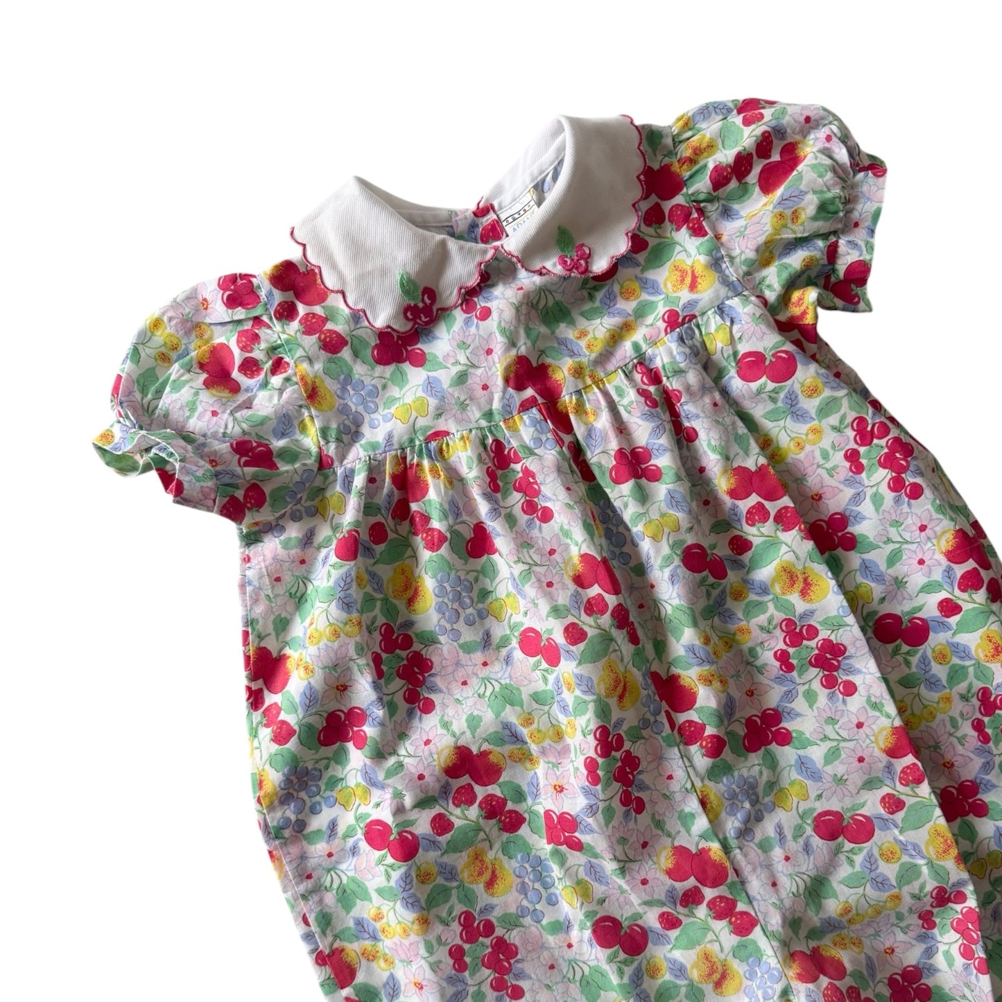Beautiful vintage ladybird fruit print romper. 🍓🥹12-18 months