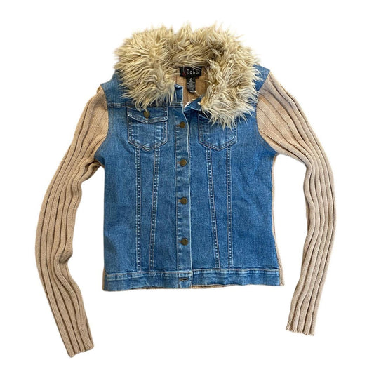 A vintage Y2K/90s vintage denim and ribbed faux fur jacket 

Size 8.