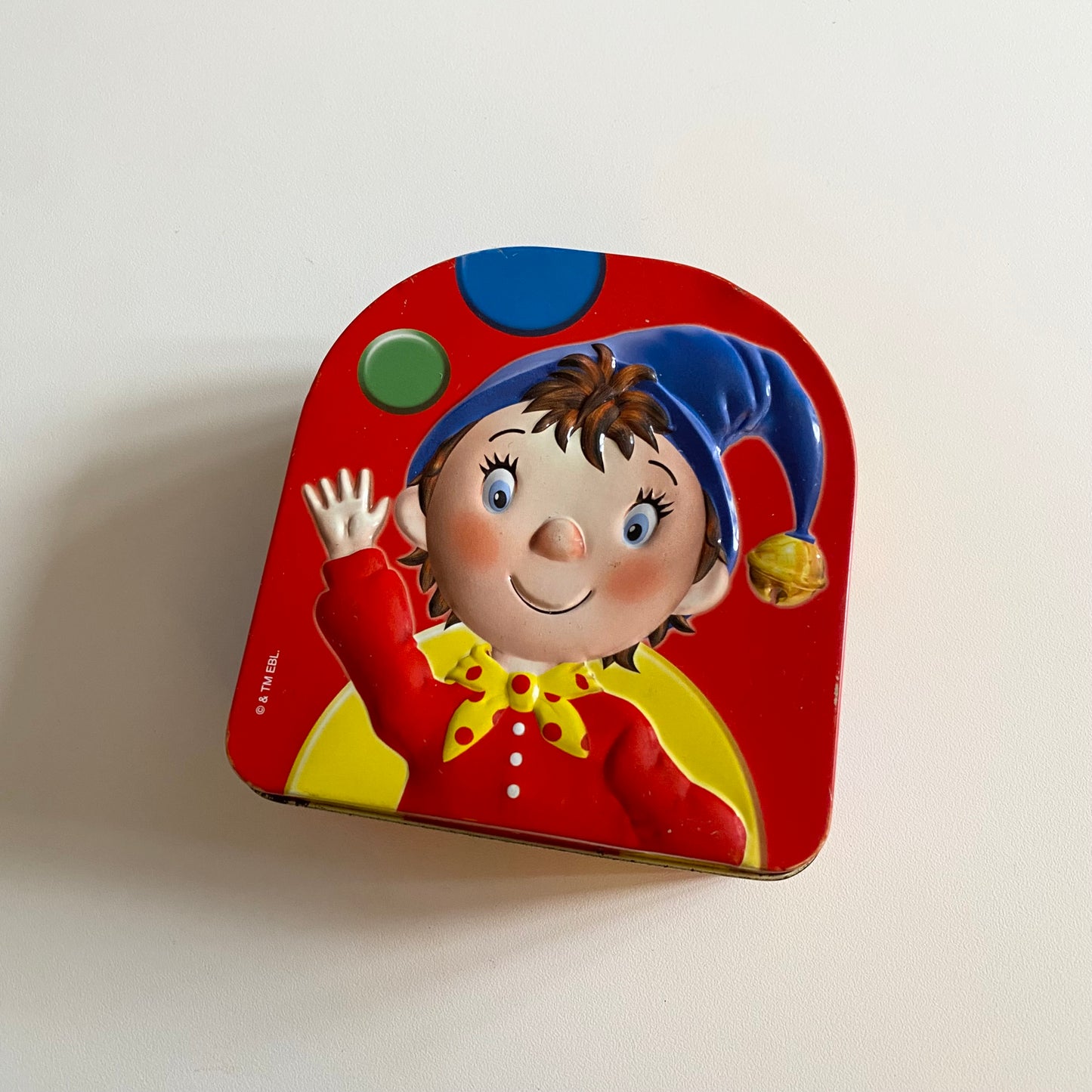 Vintage noddy tin. Small