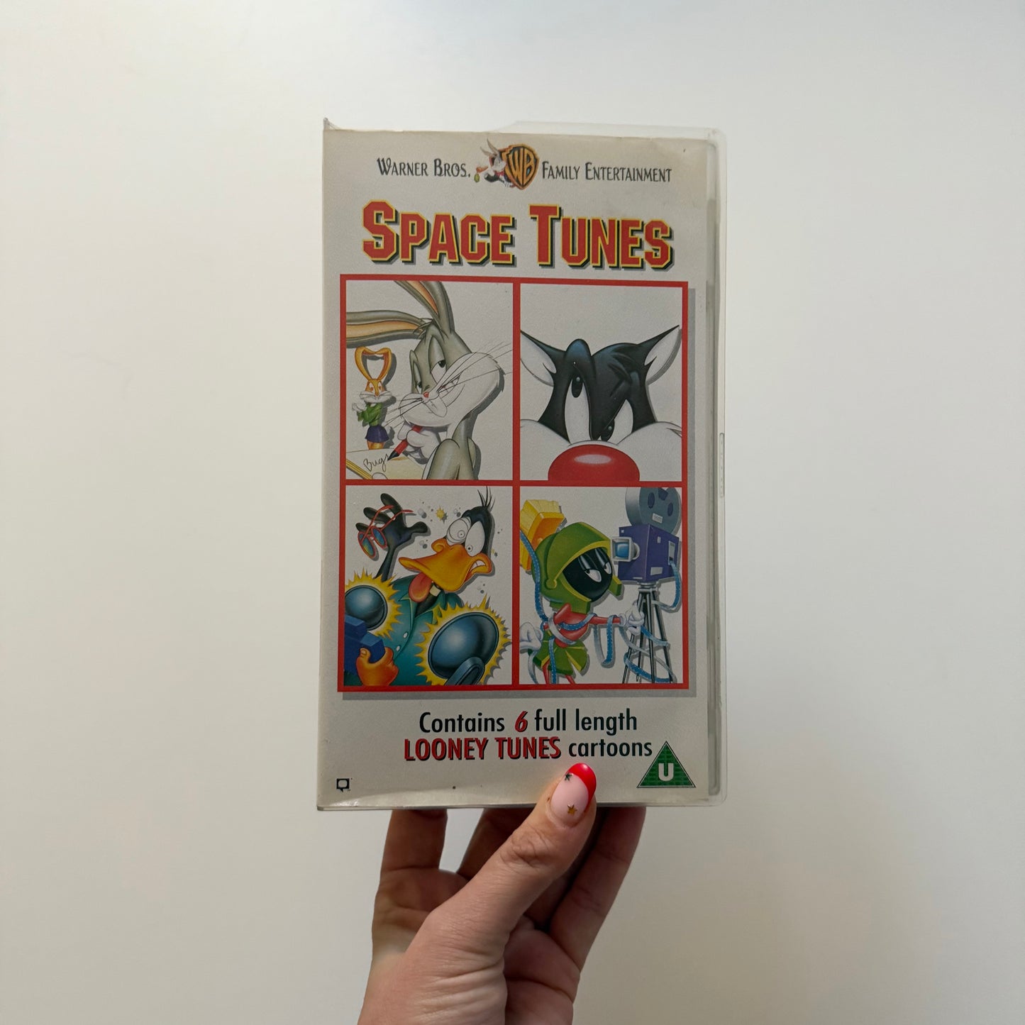 Vintage 1997 looney tunes vhs tape