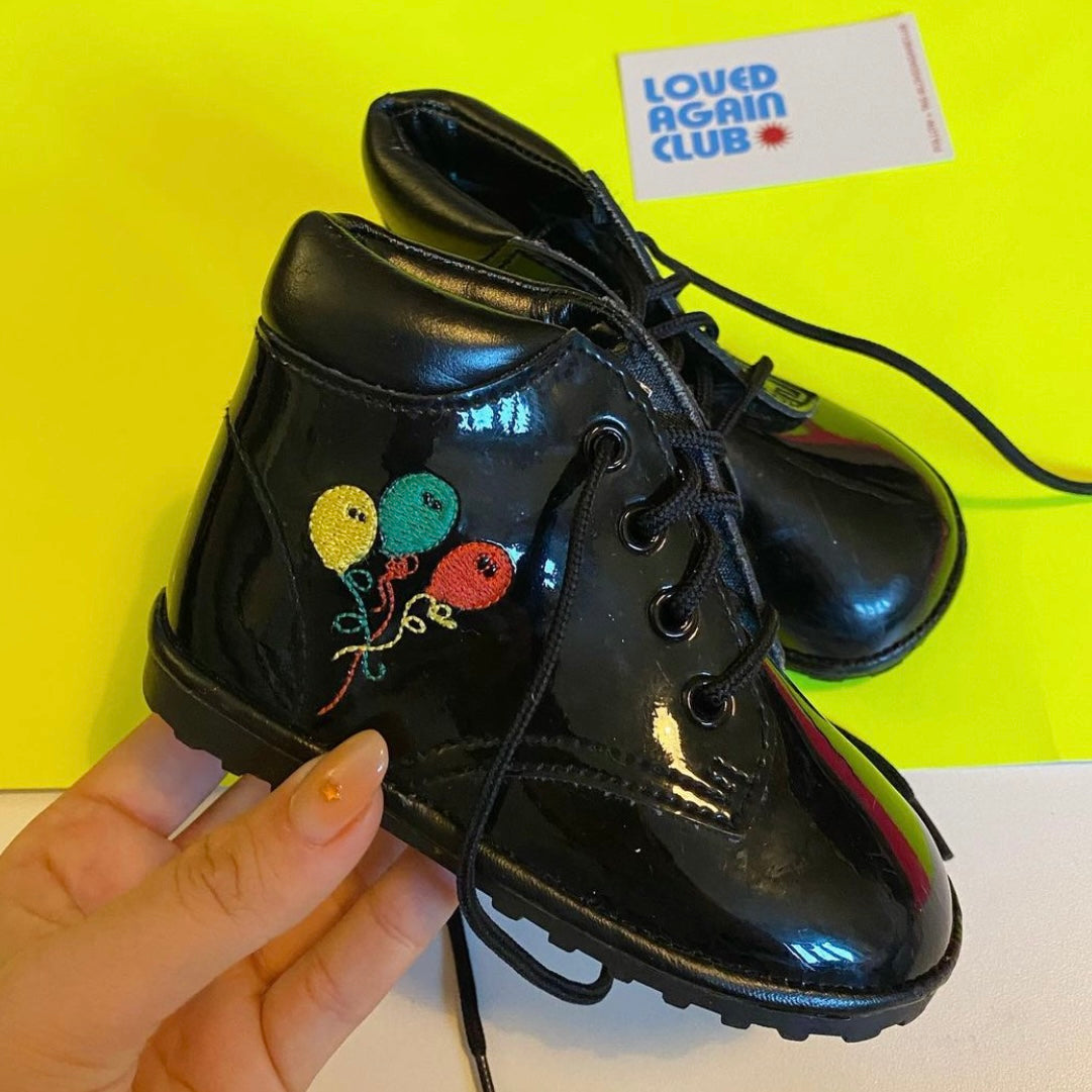 Sweet patent balloon booties baby size 5