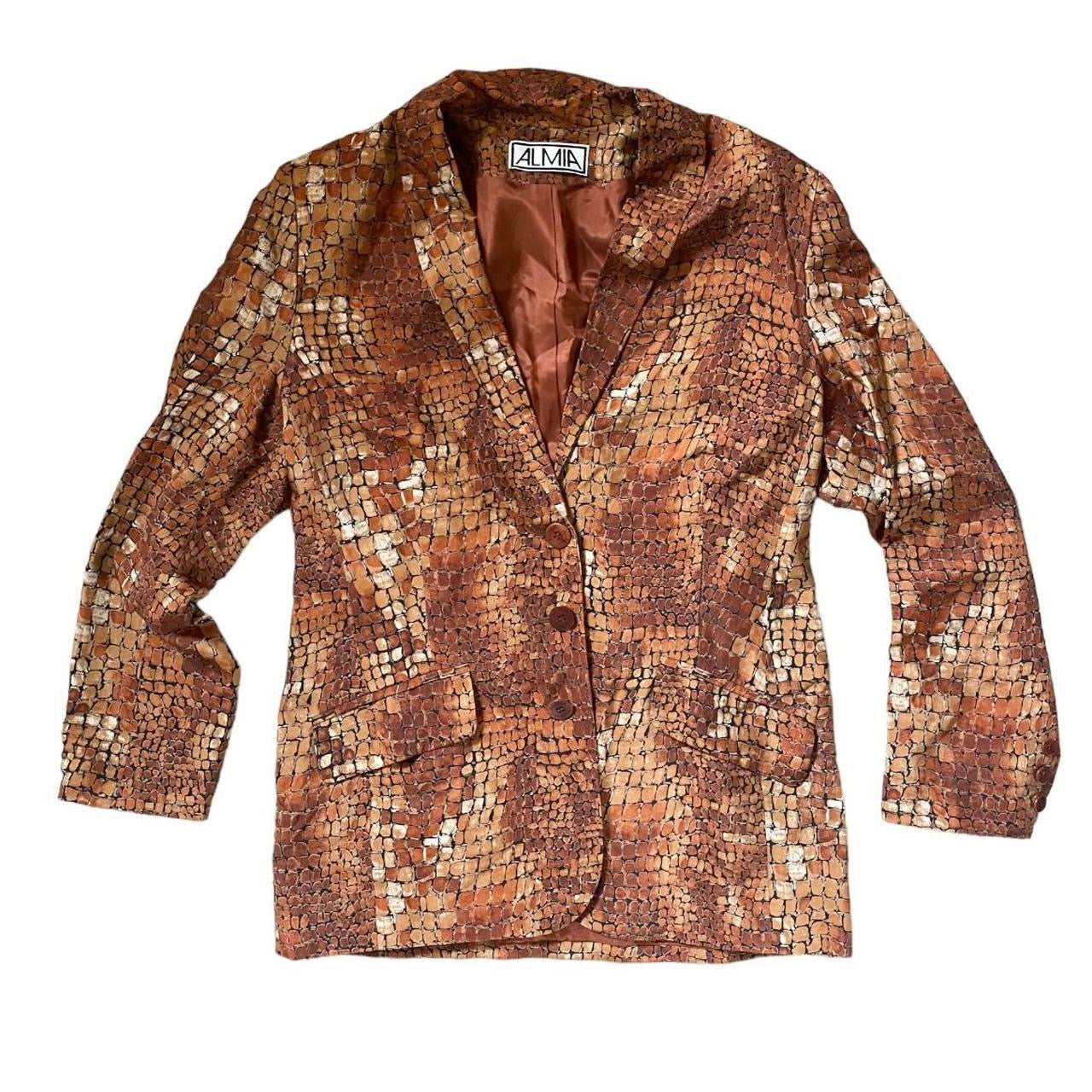 Brown animal print early 90s vintage blazer jacket. 

Size M.